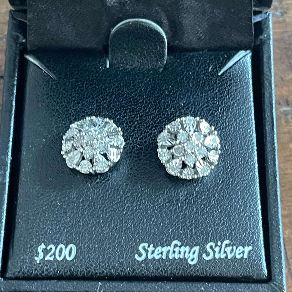 NEW Diamond Flower Burst Earrings - Picture 9 of 9